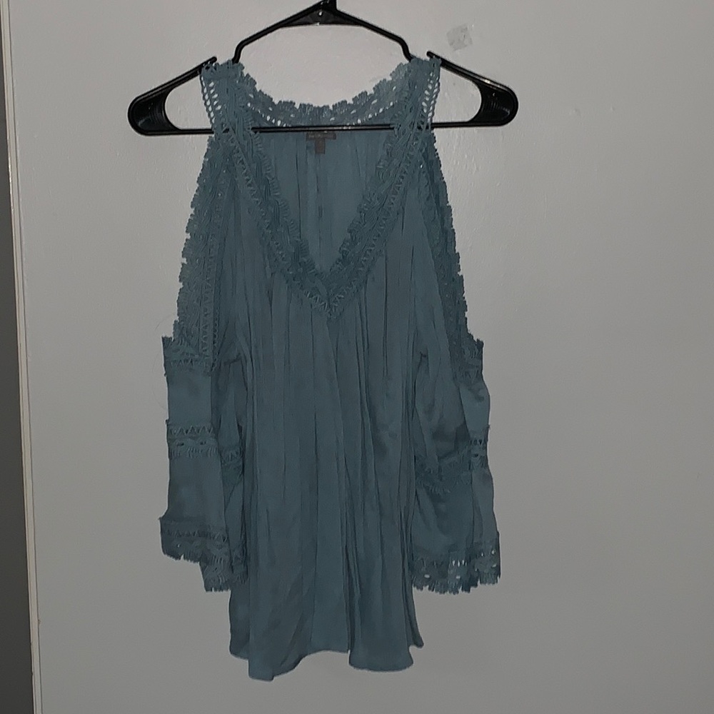 Dusty blue top w/ lace detailing